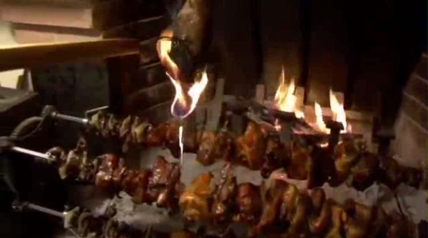 preparazione-di-carne-allo-spiedo-el-speo