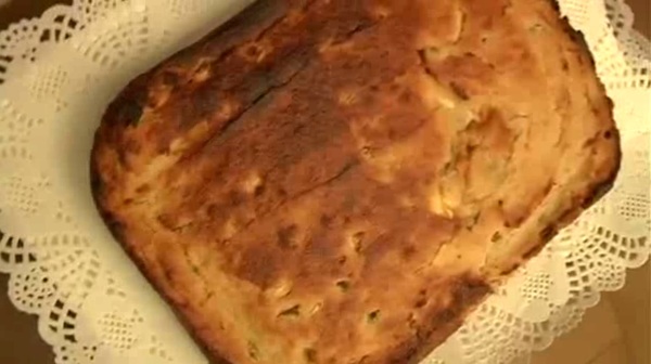 preparazione-di-un-pane-dolce-della-pianura-rodigina-pinsa